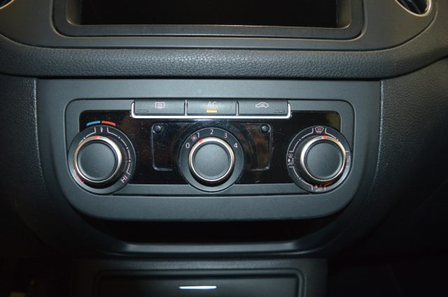 VOLKSWAGEN Golf Plus usata, con Servosterzo