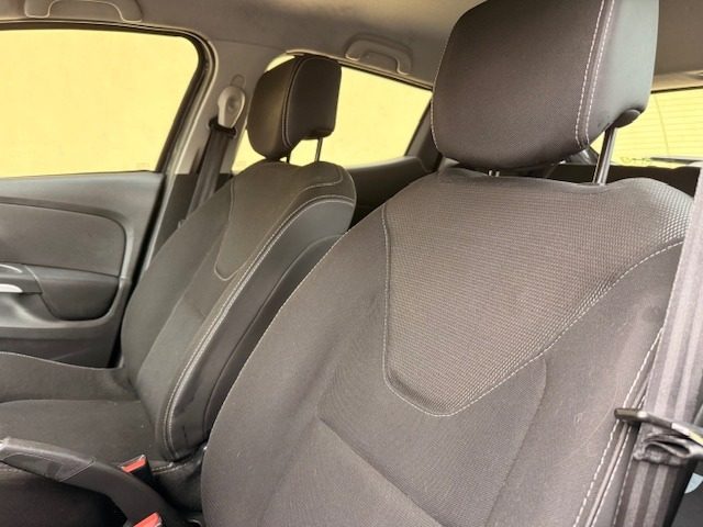 RENAULT Clio usata, con Climatizzatore