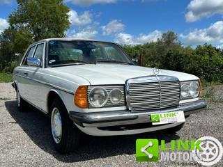 MERCEDES-BENZ 200 usata 4