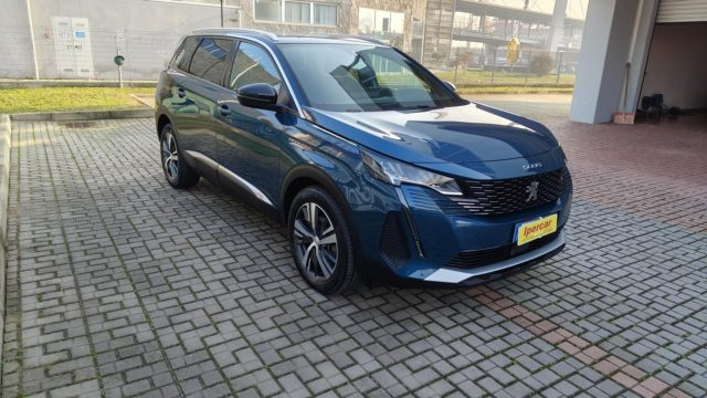 PEUGEOT 5008 usata, con Airbag