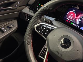 VOLKSWAGEN Golf usata, con Luci diurne LED