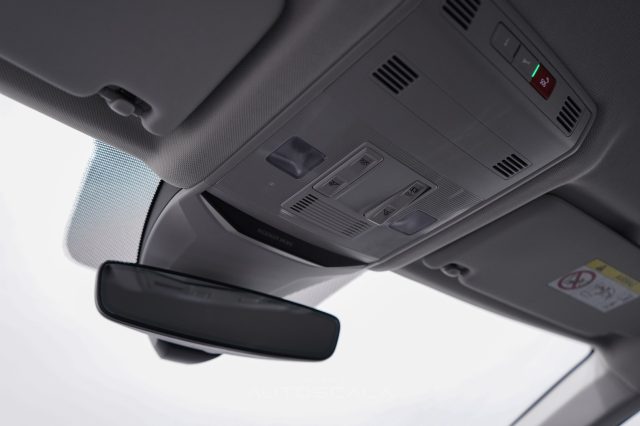 VOLKSWAGEN T-Roc usata, con Touch screen