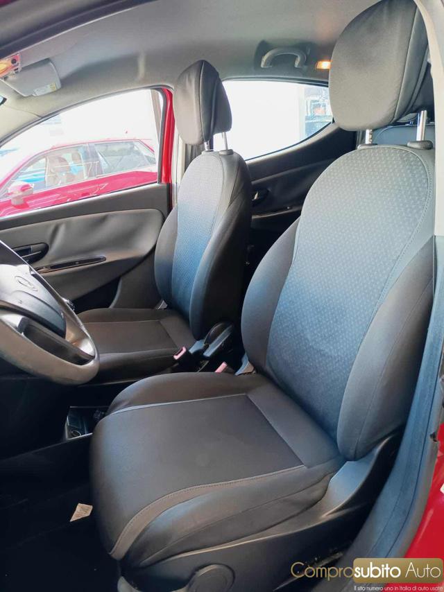 LANCIA Ypsilon usata, con Controllo trazione