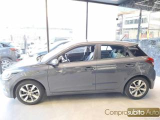 HYUNDAI i20 usata, con Airbag Passeggero