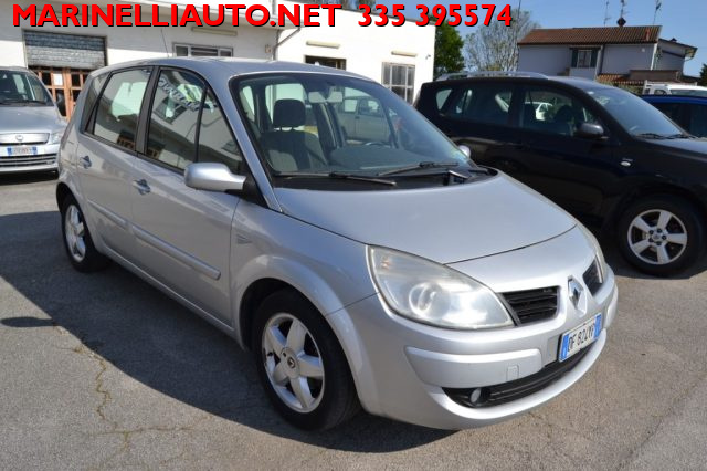 RENAULT Scenic usata 23