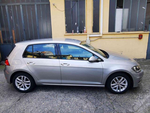 VOLKSWAGEN Golf usata, con Autoradio