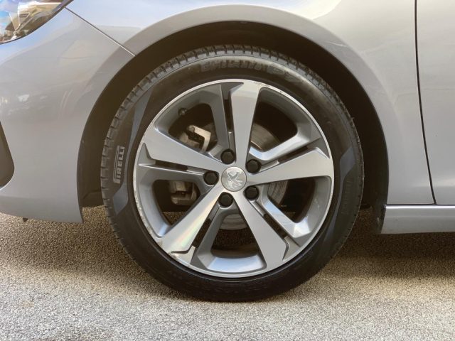PEUGEOT 308 usata, con Specchietti laterali elettrici