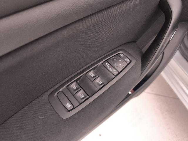 RENAULT Megane usata, con Touch screen
