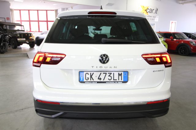 VOLKSWAGEN Tiguan usata, con Autoradio
