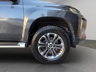 MITSUBISHI L200 usata, con Specchietti laterali elettrici