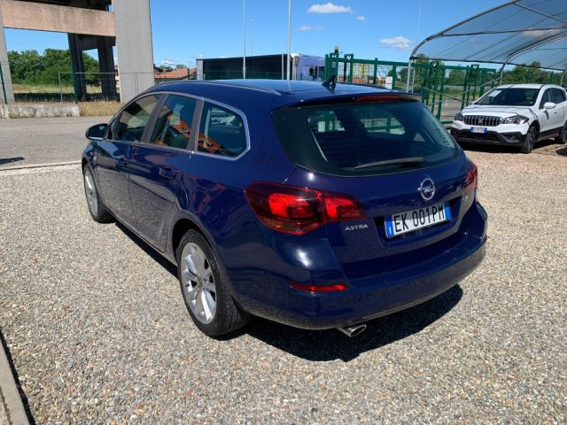 OPEL Astra usata, con Boardcomputer
