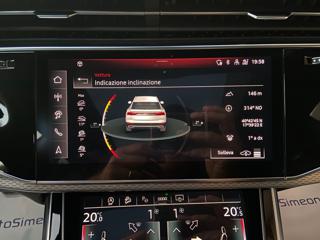 AUDI Q8 usata, con Volante in pelle