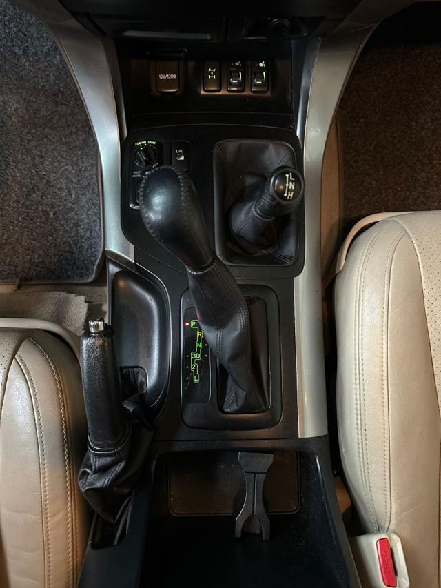 TOYOTA Land Cruiser usata, con Chiusura centralizzata telecomandata