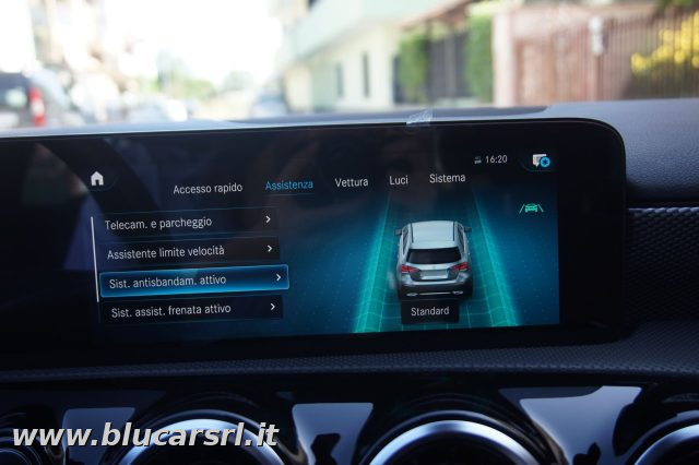 MERCEDES-BENZ A 200 usata, con Sedile posteriore sdoppiato
