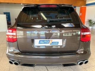 PORSCHE Cayenne usata, con Autoradio