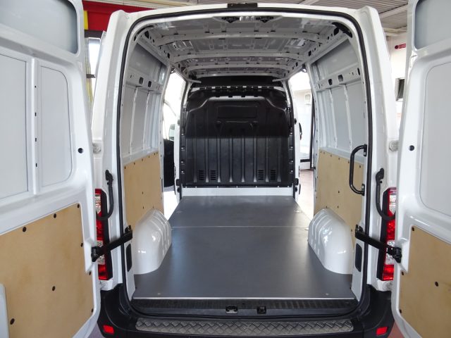 RENAULT Master usata, con Autoradio