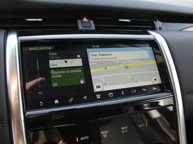 LAND ROVER Discovery Sport usata, con Portellone posteriore elettrico