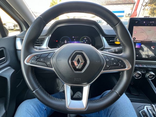 RENAULT Captur usata, con Volante in pelle