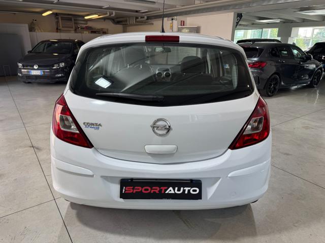 OPEL Corsa usata, con Autoradio