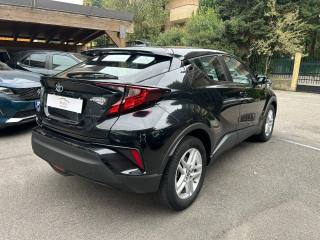 TOYOTA C-HR usata, con Autoradio