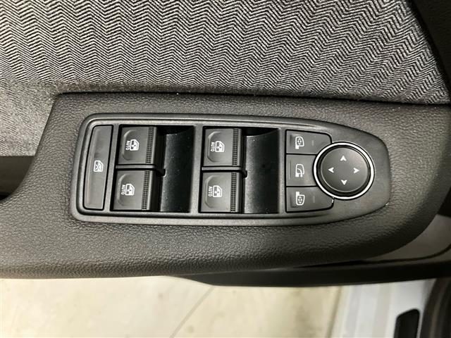 RENAULT Clio usata 23