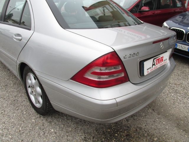 MERCEDES-BENZ C 200 usata 57