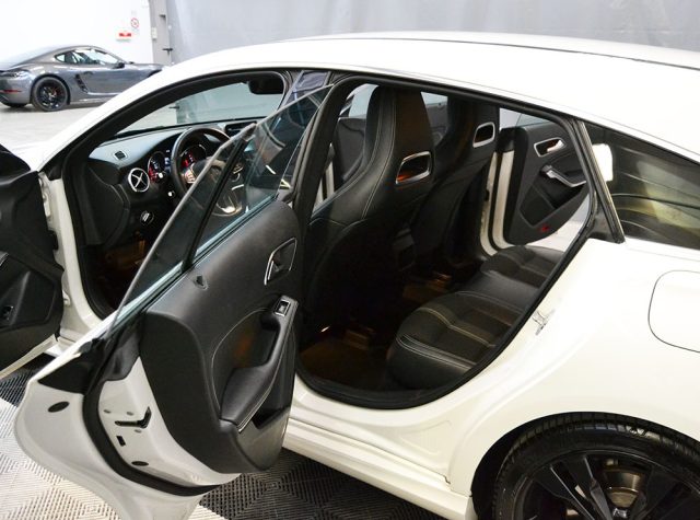 MERCEDES-BENZ CLA 180 usata, con Airbag laterali
