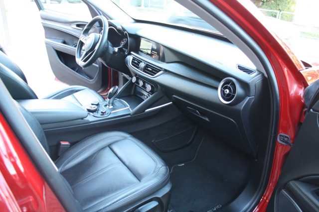 ALFA ROMEO Stelvio usata, con Sensori di parcheggio posteriori