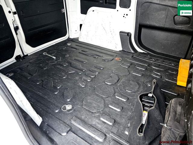 FIAT Doblo usata, con Luci diurne