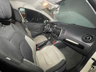 RENAULT Captur usata, con Volante in pelle