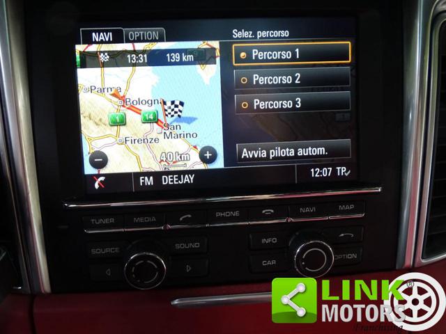 PORSCHE Macan usata, con Bluetooth
