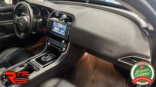 JAGUAR XE usata, con Controllo automatico clima