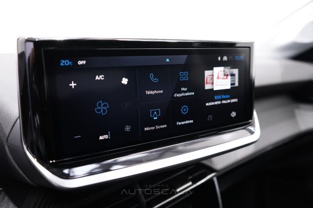 PEUGEOT 208 usata, con Luci diurne LED