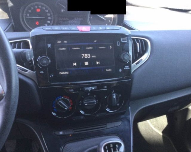 LANCIA Ypsilon usata, con Autoradio