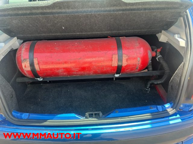 PEUGEOT 206 usata, con MP3