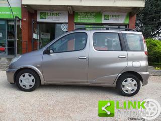 TOYOTA Yaris usata, con Airbag laterali