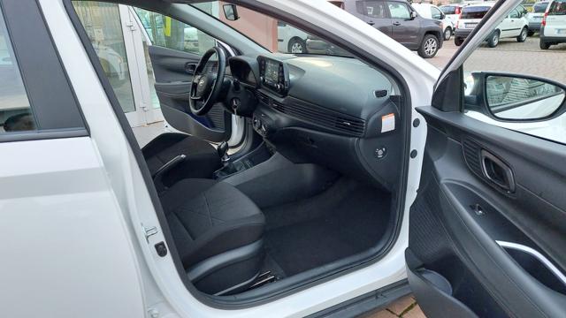 HYUNDAI Bayon usata, con Boardcomputer