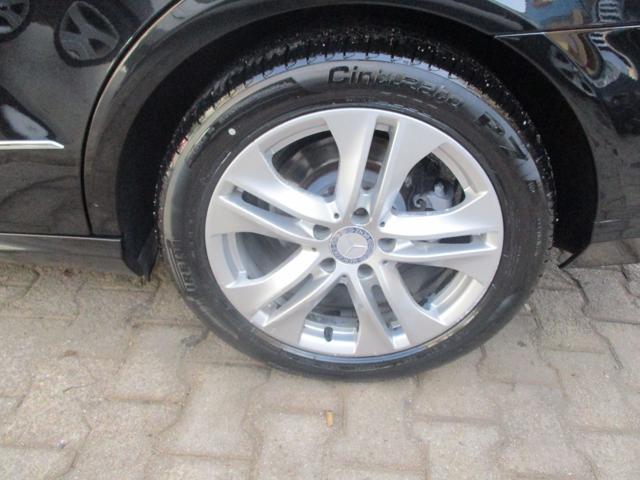 MERCEDES-BENZ E 220 usata, con Chiusura centralizzata