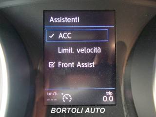 VOLKSWAGEN Golf usata, con ESP