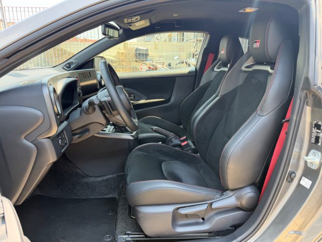 TOYOTA Yaris usata, con Climatizzatore
