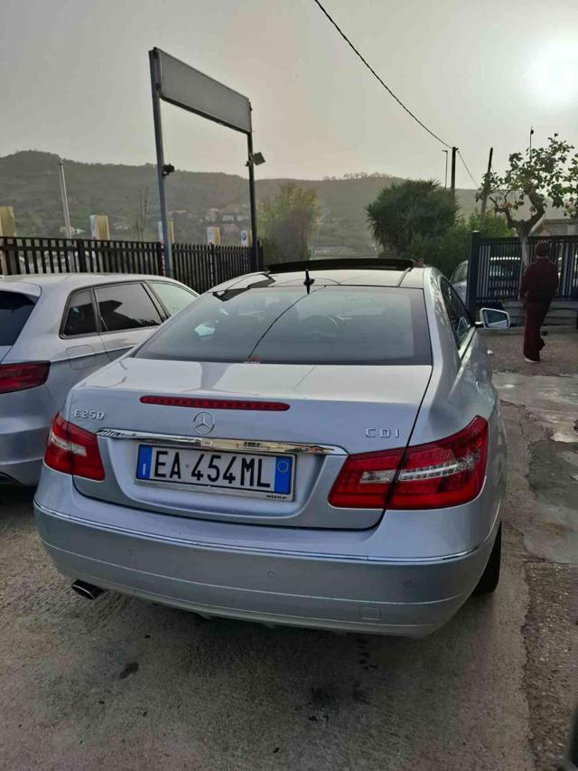 MERCEDES-BENZ E 250 usata, con Chiusura centralizzata