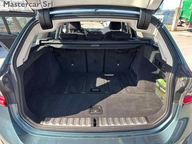 BMW 320 usata, con Portellone posteriore elettrico