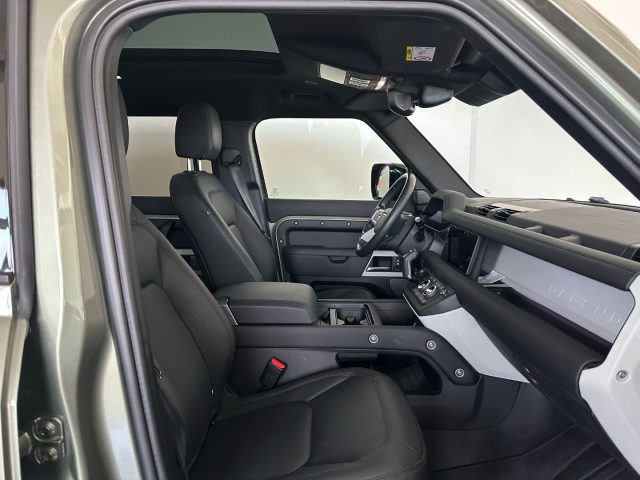 LAND ROVER Defender usata, con Airbag laterali