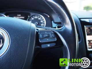 VOLKSWAGEN Touareg usata 34