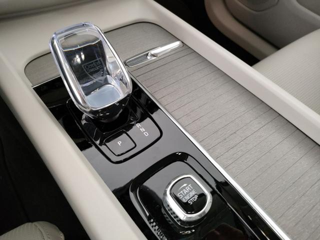 VOLVO XC60 usata, con Luci diurne LED