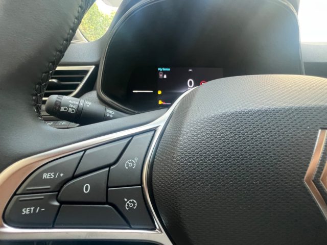 RENAULT Clio usata, con USB