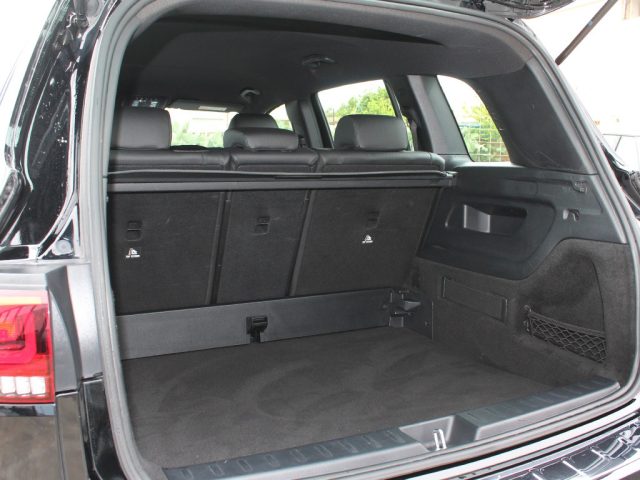 MERCEDES-BENZ GLB 180 usata, con Luci diurne