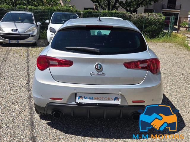 ALFA ROMEO Giulietta usata, con Autoradio