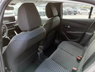 PEUGEOT 208 usata, con USB