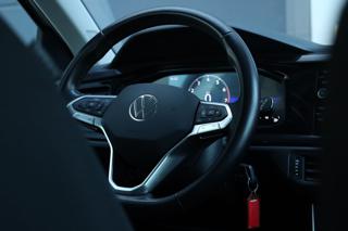 VOLKSWAGEN Taigo usata, con Luci diurne